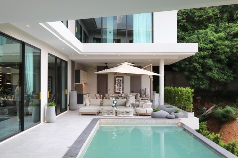 Chalet de 6 dormitorios en Pattaya, Tailandia № 155723 - foto 3