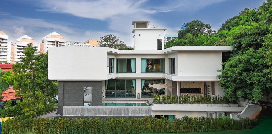 Chalet de 6 dormitorios en Pattaya, Tailandia № 155723