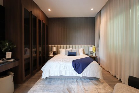 Chalet de 6 dormitorios en Pattaya, Tailandia № 155723 - foto 24