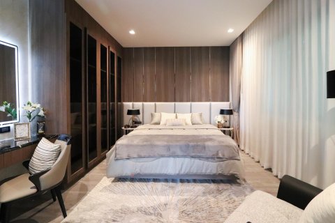 Chalet de 6 dormitorios en Pattaya, Tailandia № 155723 - foto 26