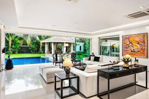 Villa à Pattaya, Thaïlande 8 chambres № 155722 - photo 6