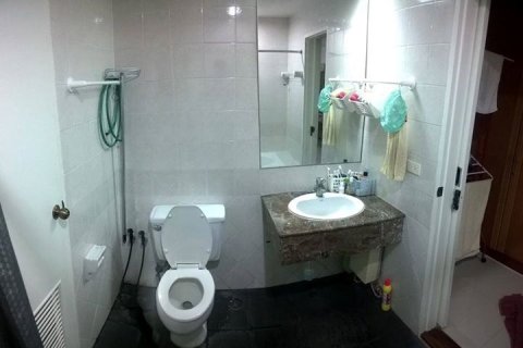 Condominio de 1 dormitorio en Bangkok, Tailandia № 206117 - foto 3