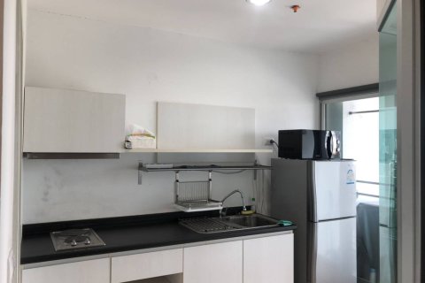 Condominio de 1 dormitorio en Bangkok, Tailandia № 206116 - foto 6