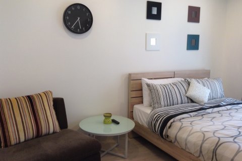 Estudio en el condominio en Bangkok, Tailandia № 206119 - foto 2