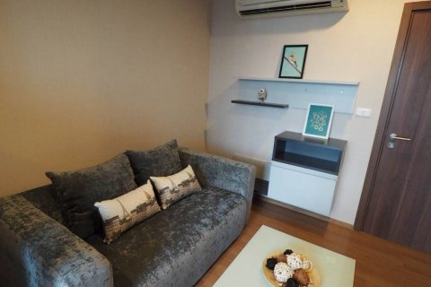 Estudio en el condominio en Bangkok, Tailandia № 206120 - foto 3
