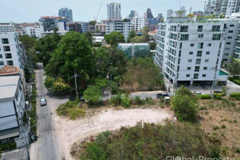 Terreno en Pattaya, Tailandia № 190910 - foto 4