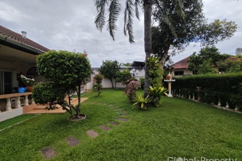 Casa de 3 dormitorios en Pattaya, Tailandia № 190913 - foto 9