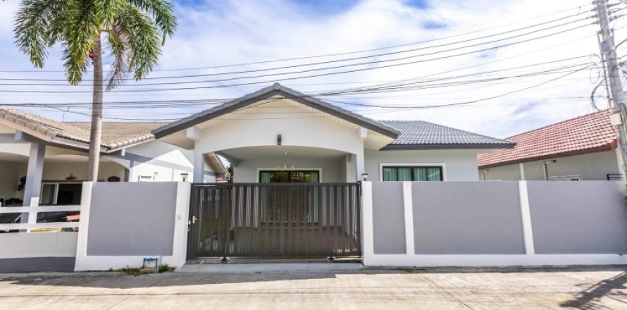 Casa de 3 dormitorios en Pattaya, Tailandia № 190912