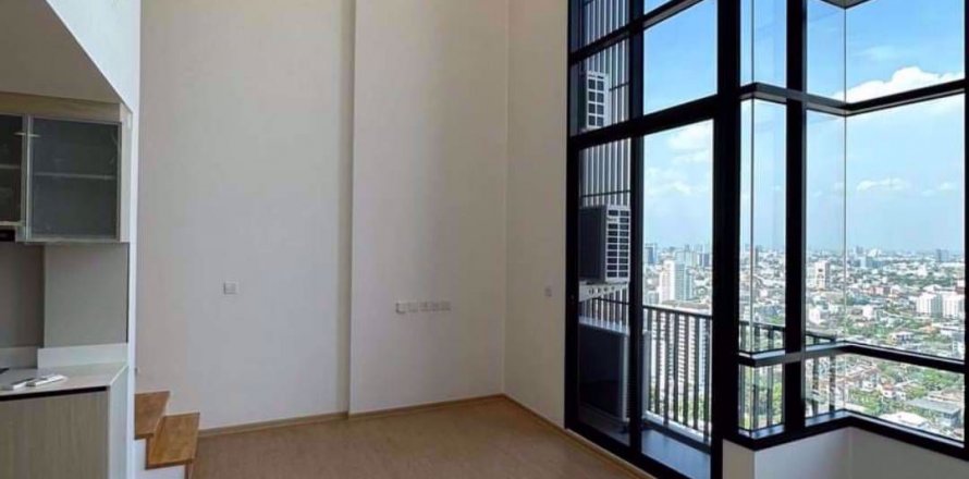 Dúplex de 2 dormitorios en MARU EKKAMAI 2, Bangkok, Tailandia № 67808