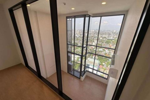 Sobre plano MARU EKKAMAI 2 en Bangkok, Tailandia № 9987 - foto 9