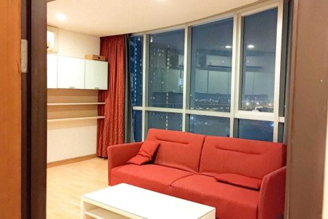 Estudio en el condominio en Watthana, Bangkok, Tailandia № 154661 - foto 6