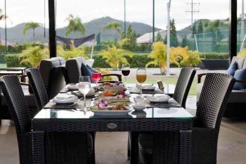 Casa de 3 dormitorios en Hua Hin, Tailandia № 180998 - foto 24