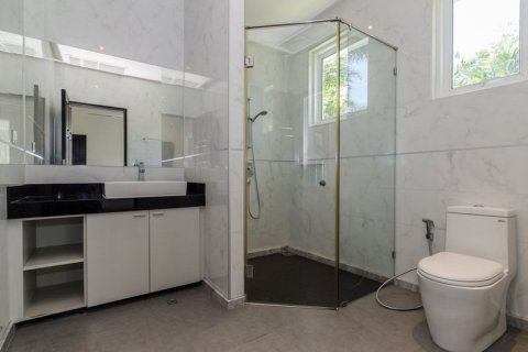 Casa de 3 dormitorios en Hua Hin, Tailandia № 180998 - foto 15