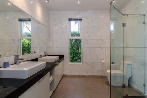 Casa de 3 dormitorios en Hua Hin, Tailandia № 180998 - foto 13