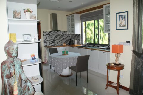 Casa de 3 dormitorios en Hua Hin, Tailandia № 180999 - foto 10