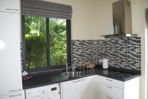 Casa de 3 dormitorios en Hua Hin, Tailandia № 180999 - foto 12