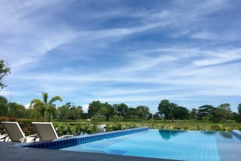 Casa de 4 dormitorios en Hua Hin, Tailandia № 181000 - foto 13