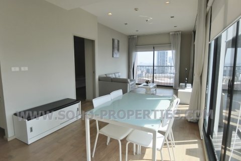 Condominio de 1 dormitorio en Bangkok, Tailandia № 143916 - foto 2