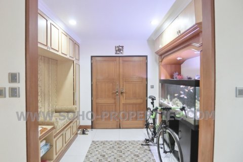 Condo à Bangkok, Thaïlande, 3 chambres № 143911
