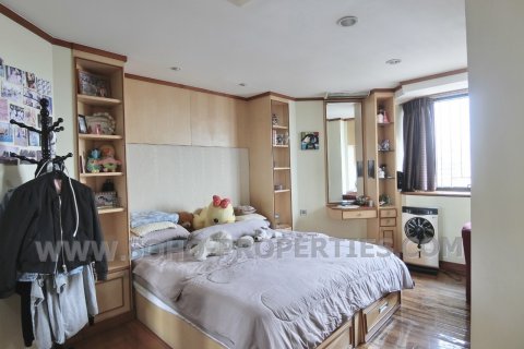 Eigentumswohnung in Bangkok, Thailand, 3 Schlafzimmer  № 143911 - Foto 11