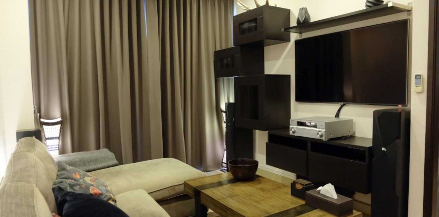 Condominio de 2 dormitorios en Phra Khanong, Bangkok, Tailandia № 143913