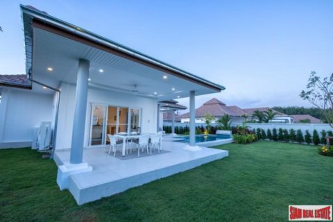 Chalet de 3 dormitorios en Hua Hin, Tailandia № 193846 - foto 4