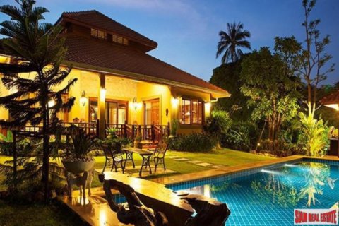 วิลล่าในอำเภอหัวหิน, ประเทศไทย 4 ห้องนอน № 193852