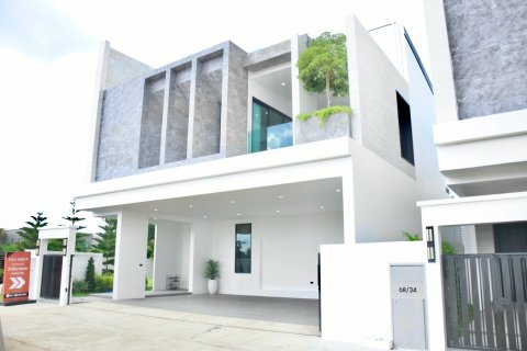 Villa in Bang Lamung, Thailand 4 bedrooms № 170043