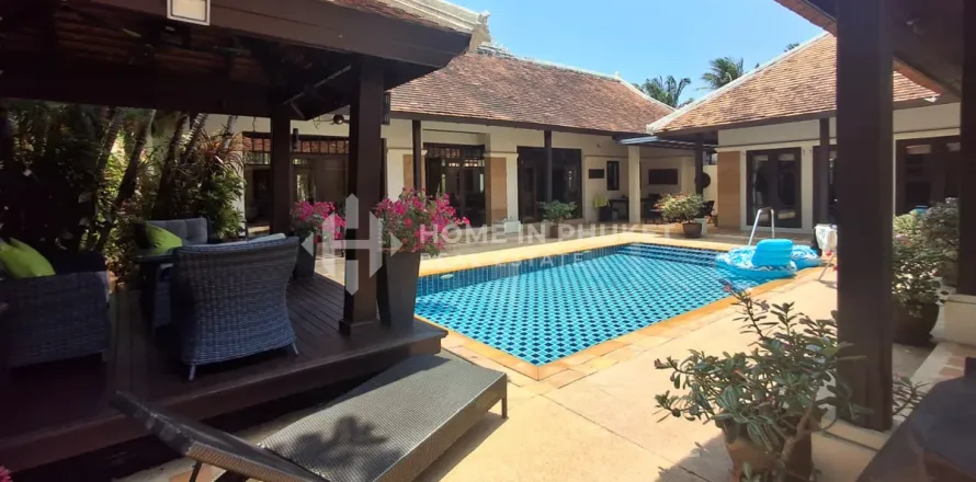 Casa de 3 dormitorios en Phuket, Tailandia № 209589