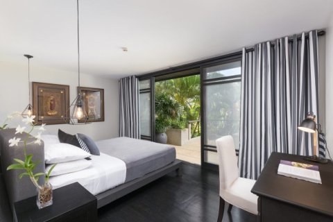 Chalet de 5 dormitorios en Surin Beach, Tailandia № 191211 - foto 13