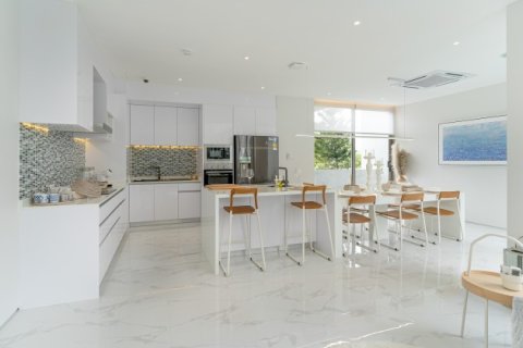 Chalet de 3 dormitorios en Phuket, Tailandia № 191205 - foto 5