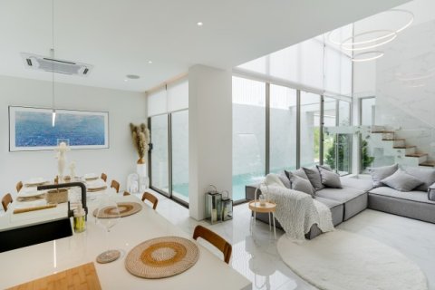 Chalet de 3 dormitorios en Phuket, Tailandia № 191205 - foto 7