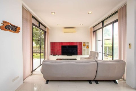 Chalet de 3 dormitorios en Chiang Mai, Tailandia № 175566 - foto 2