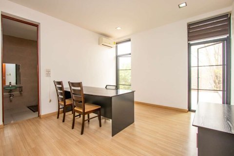 Chalet de 3 dormitorios en Chiang Mai, Tailandia № 175566 - foto 21