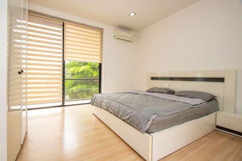 Chalet de 3 dormitorios en Chiang Mai, Tailandia № 175566 - foto 16
