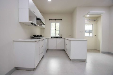 Casa de 3 dormitorios en Chiang Mai, Tailandia № 175567 - foto 9