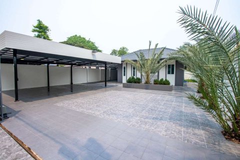 Casa de 3 dormitorios en Chiang Mai, Tailandia № 175567 - foto 2