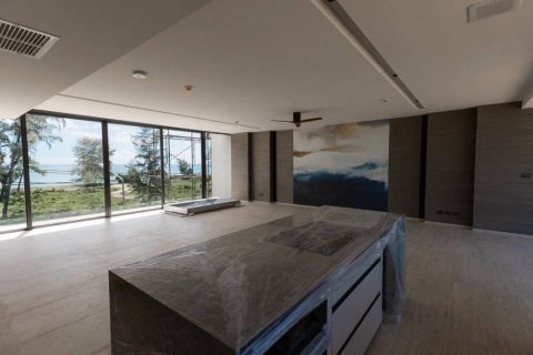 Chalet de 4 dormitorios en Phuket, Tailandia № 172960 - foto 2