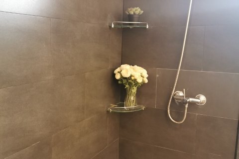 Condominio de 2 dormitorios en Bangkok, Tailandia № 66060 - foto 12