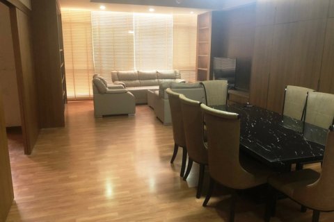 Condominio de 3 dormitorios en Bangkok, Tailandia № 66055 - foto 2