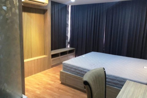 Condominio de 3 dormitorios en Bangkok, Tailandia № 66055 - foto 7