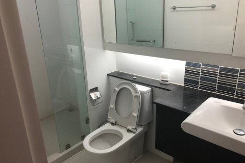 Condominio de 3 dormitorios en Bangkok, Tailandia № 66055 - foto 12