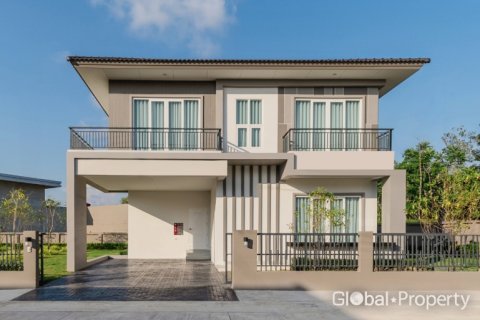 Maison à Rayong, Thaïlande 4 chambres № 135340