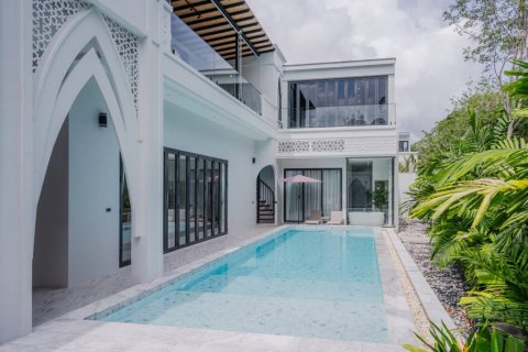 Chalet de 5 dormitorios en Phuket, Tailandia № 135342 - foto 2