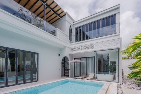 Chalet de 5 dormitorios en Phuket, Tailandia № 135342 - foto 3