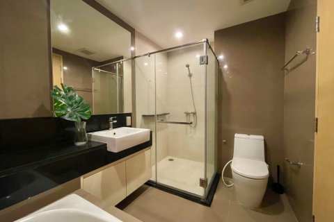 Condominio de 2 dormitorios en Bangkok, Tailandia № 135341 - foto 10