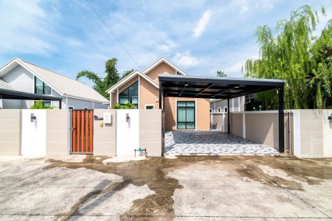 Casa de 3 dormitorios en Pattaya, Tailandia № 152478 - foto 14