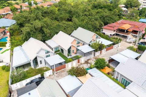 Casa de 3 dormitorios en Pattaya, Tailandia № 152478 - foto 9
