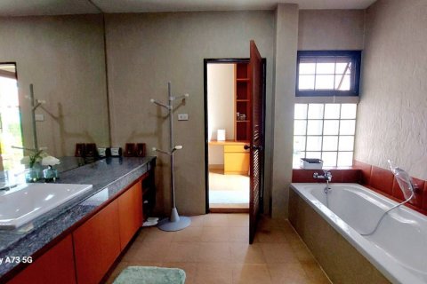 House in Pattaya, Thailand 3 bedrooms № 152477 - photo 18