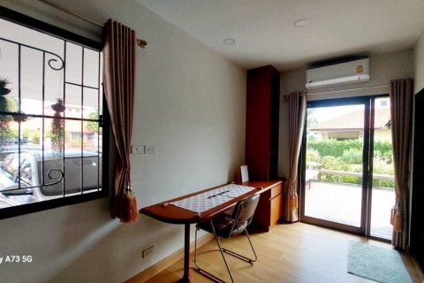 House in Pattaya, Thailand 3 bedrooms № 152477 - photo 13